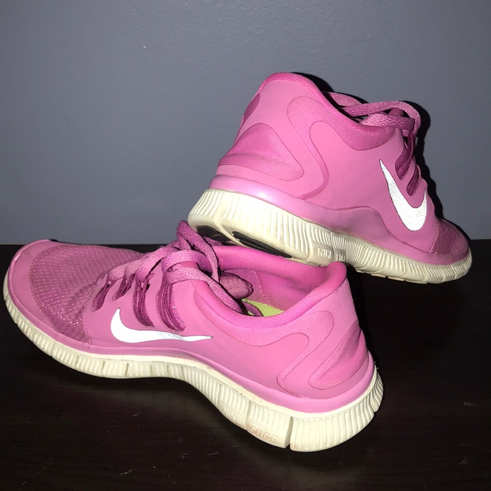 Nike free runs